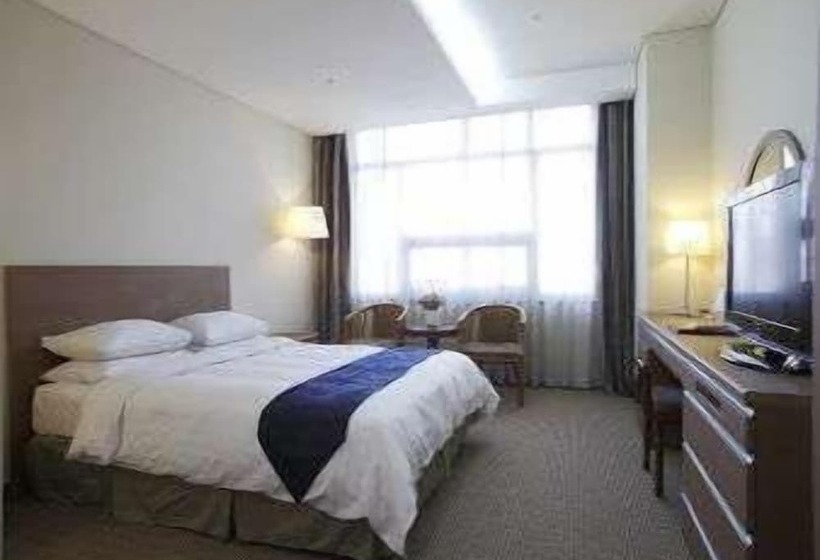 فندق Ramada By Wyndham Dongtan