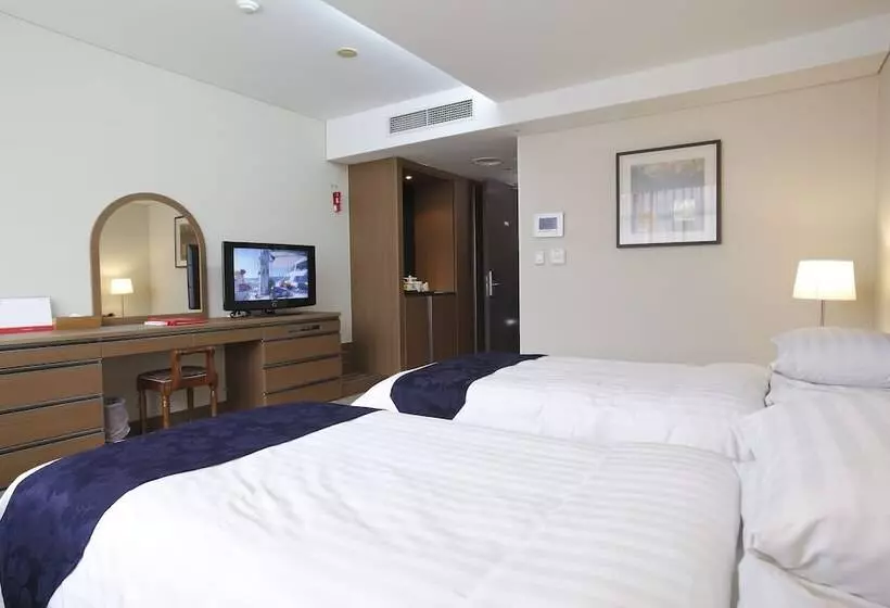 호텔 Ramada By Wyndham Dongtan