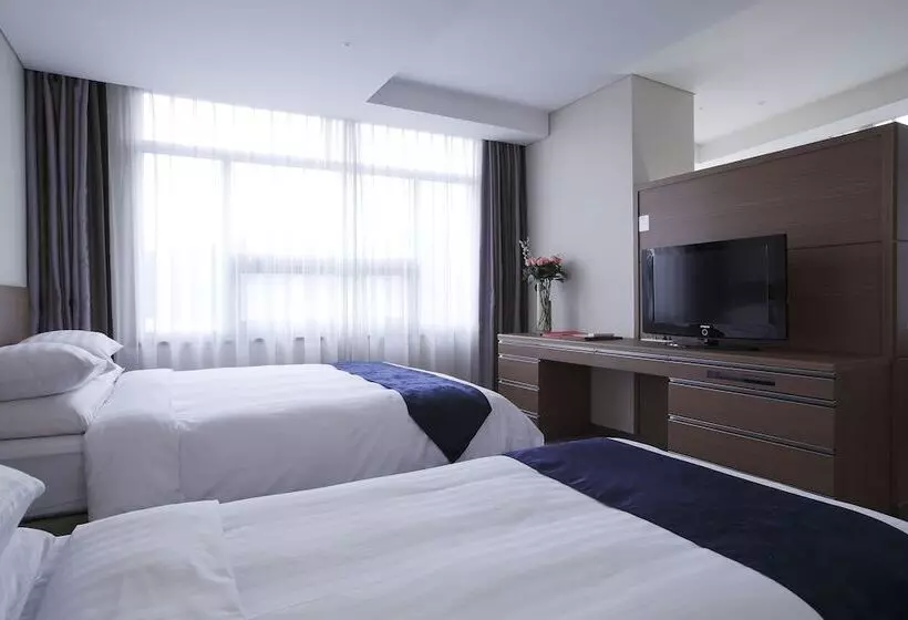 호텔 Ramada By Wyndham Dongtan