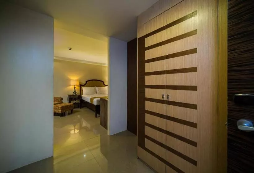 هتل Torre Venezia Suites