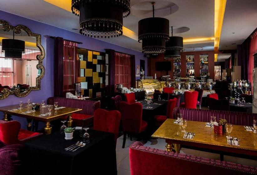 בית מלון כפרי Torre Venezia Suites