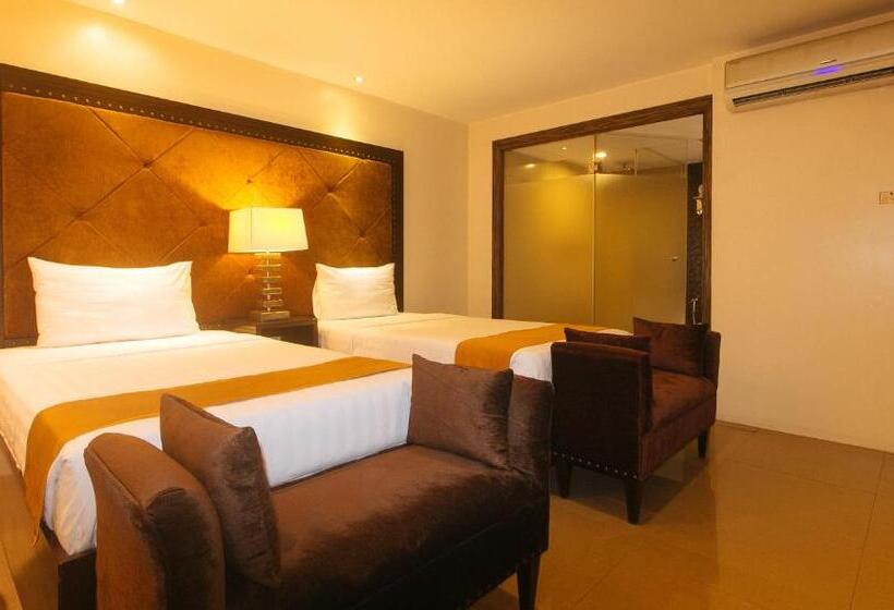 בית מלון כפרי Torre Venezia Suites