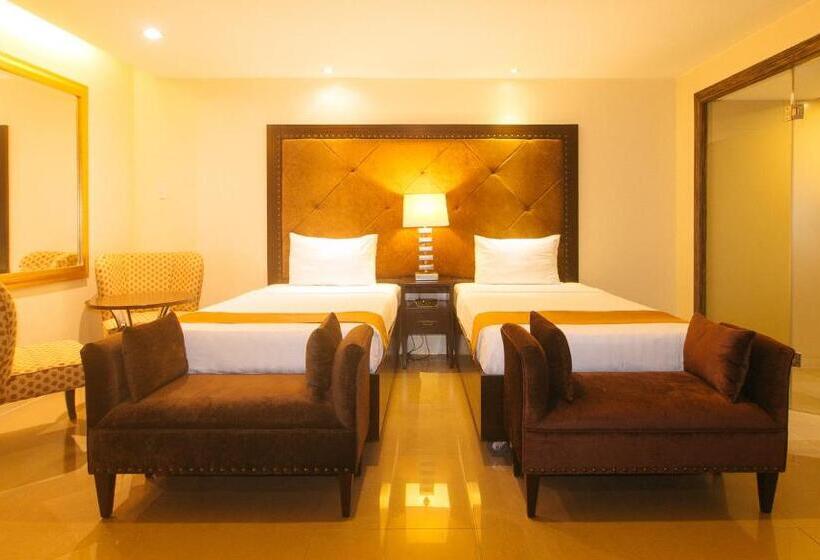 בית מלון כפרי Torre Venezia Suites