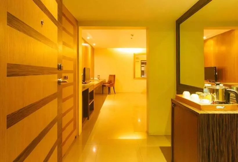 هتل Torre Venezia Suites