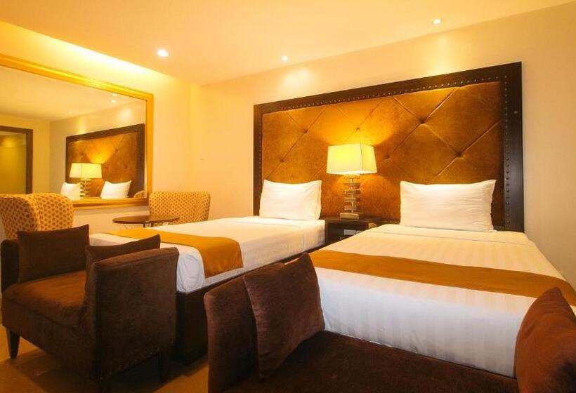 בית מלון כפרי Torre Venezia Suites