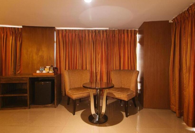 בית מלון כפרי Torre Venezia Suites