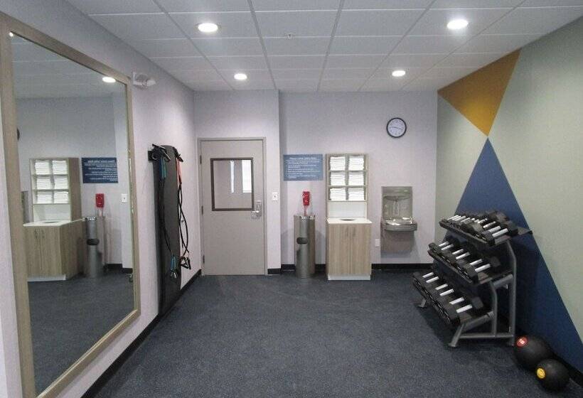 فندق Holiday Inn Express And Suites Oklahoma City Northwest By Ihg