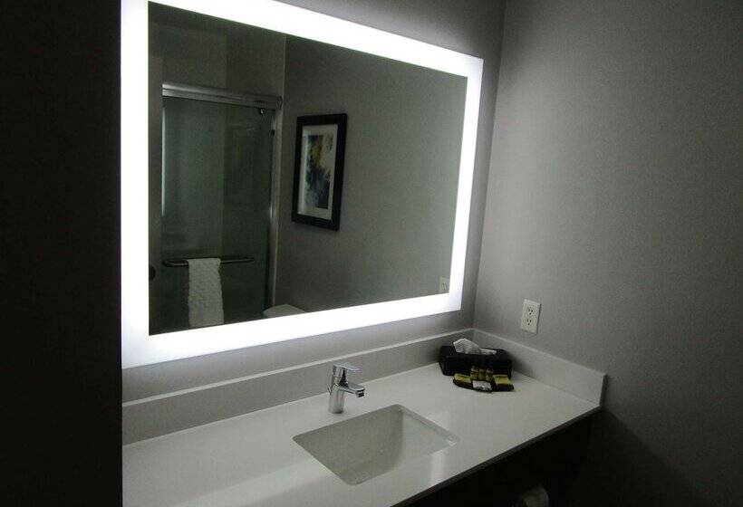 فندق Holiday Inn Express And Suites Oklahoma City Northwest By Ihg