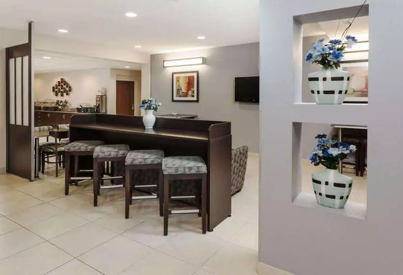 Microtel Inn And Suites Elkhart