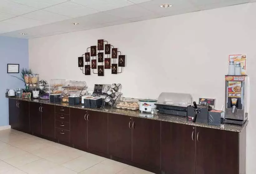 Microtel Inn And Suites Elkhart