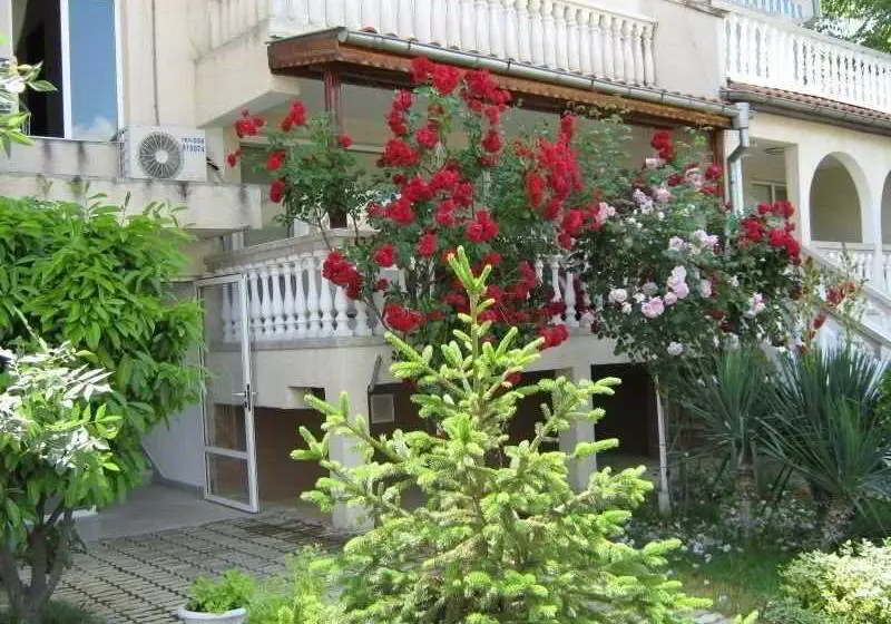 Aparthotel Bravo