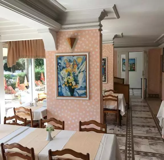 Blue Yacht Marina Apart