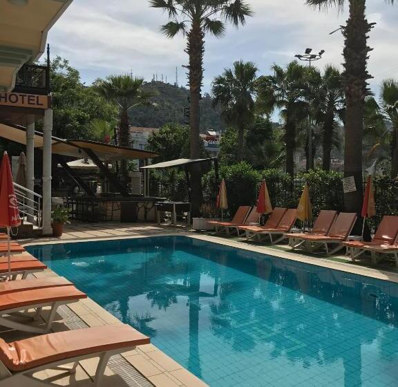 Blue Yacht Marina Apart