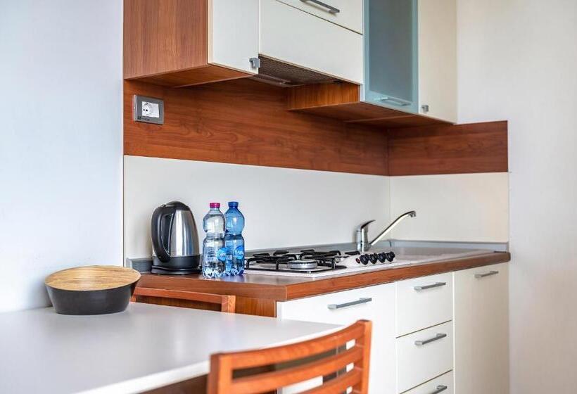 Domino Suite Hotel & Residence