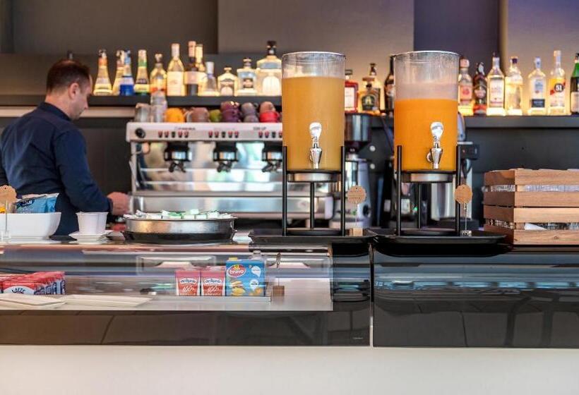 Domino Suite Hotel & Residence