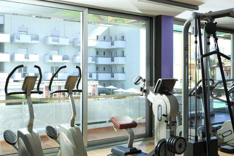 Domino Suite Hotel & Residence