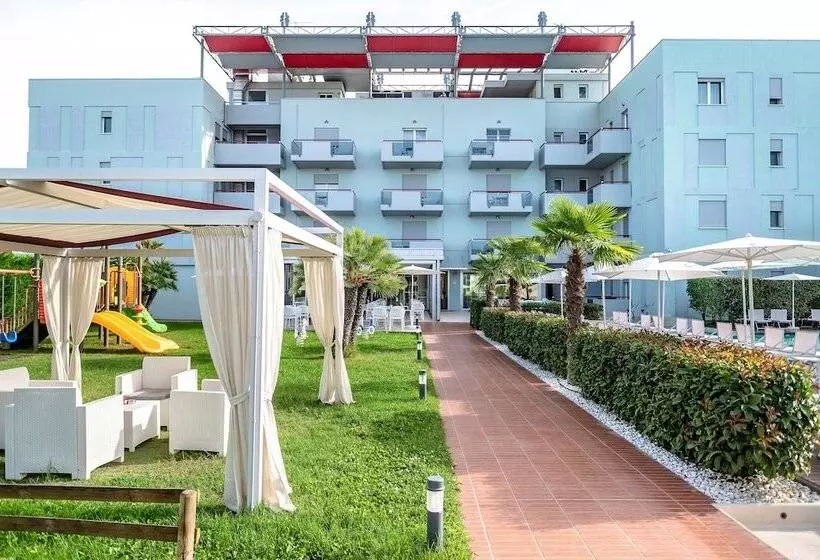 Domino Suite Hotel & Residence