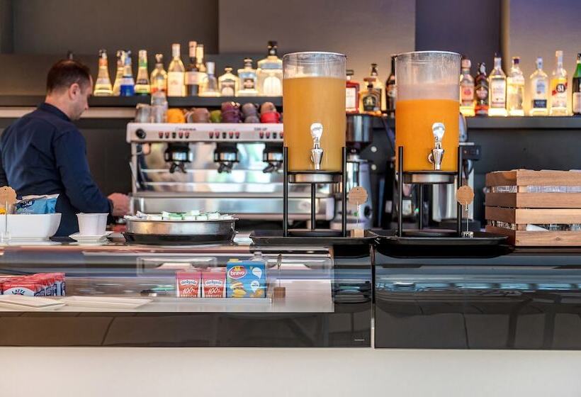 Domino Suite Hotel & Residence