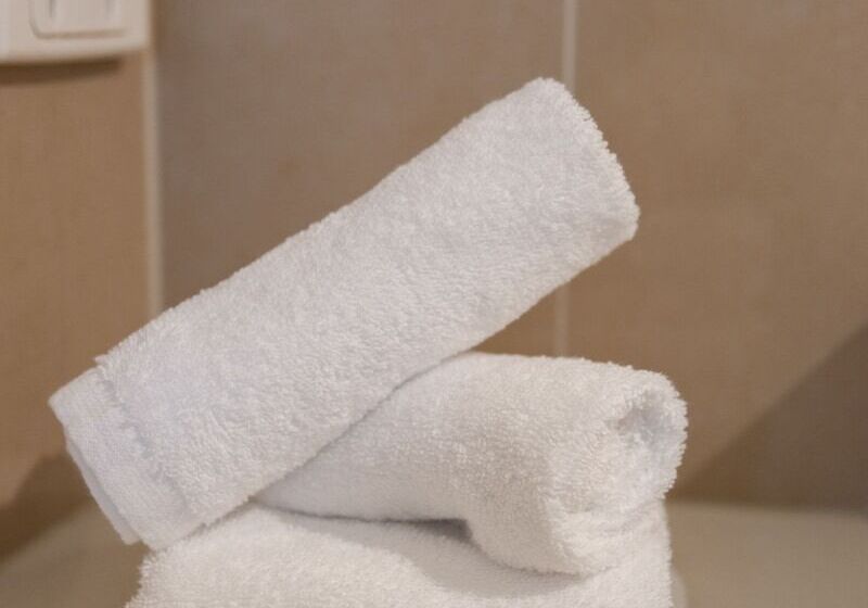 فندق Bairnsdale International