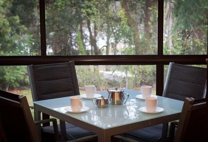 Отель Boambee Bay Resort