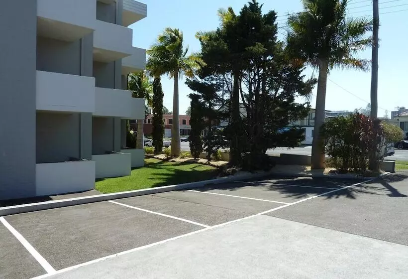 בית מלון כפרי East Port Motor Inn