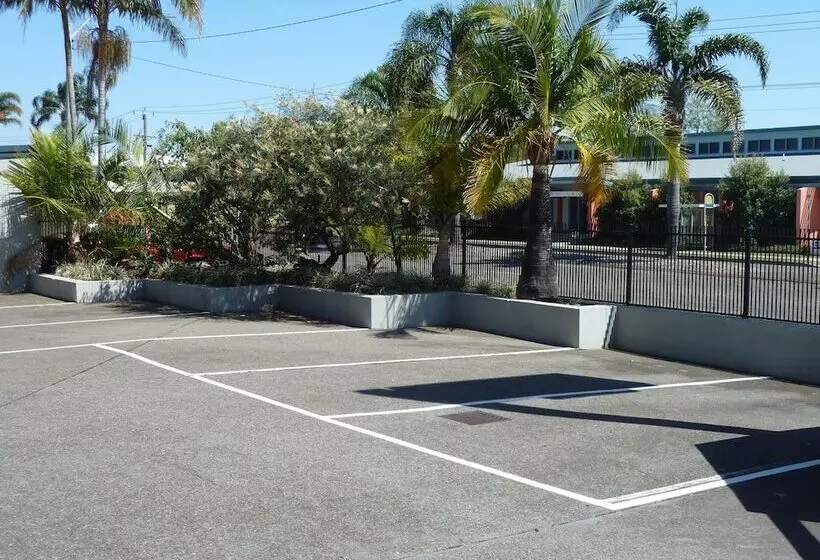 בית מלון כפרי East Port Motor Inn