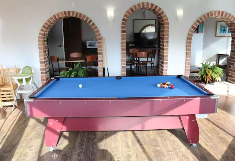 בית מלון כפרי East Port Motor Inn