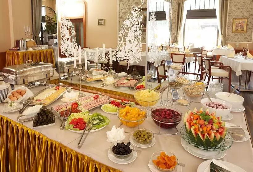 בית מלון כפרי Queen Elizabeth Superior