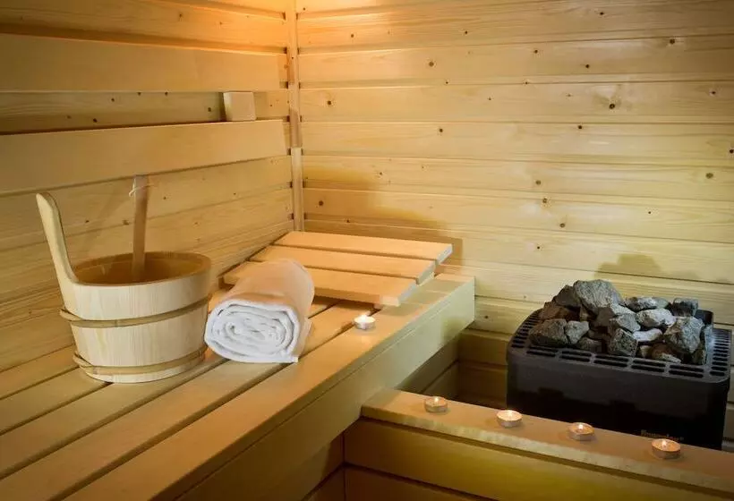 בית מלון כפרי Queen Elizabeth Superior