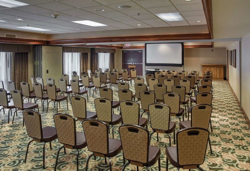 호텔 Hampton Inn & Suites Youngstown Canfield