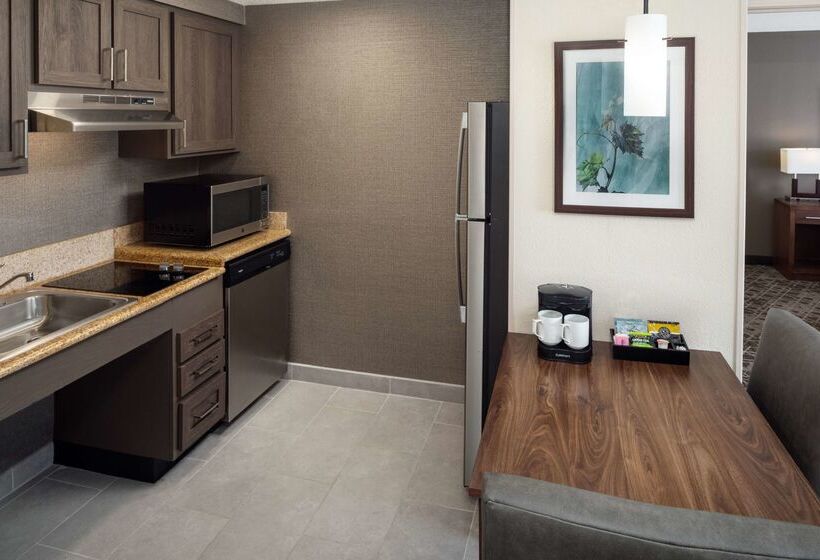 Отель Homewood Suites By Hilton Wallingford Meriden