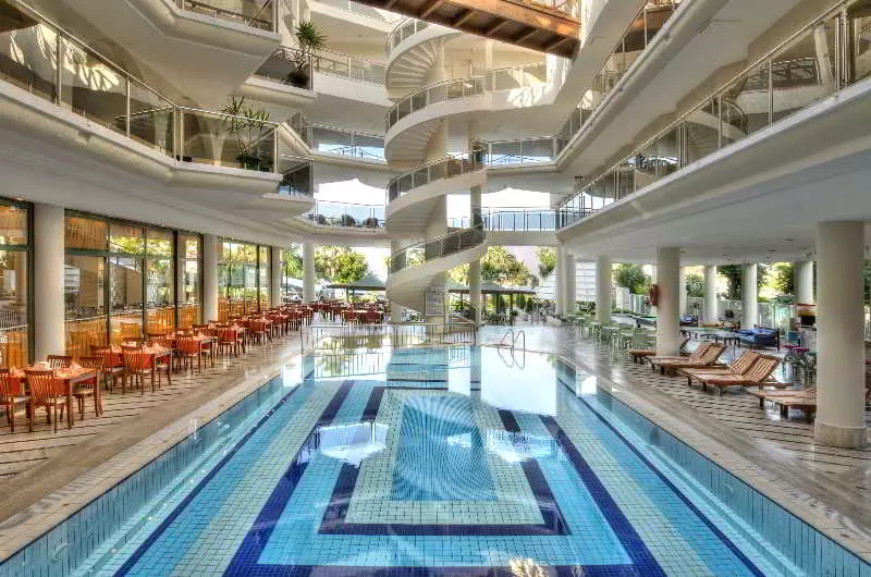 Отель L Ancora Beach