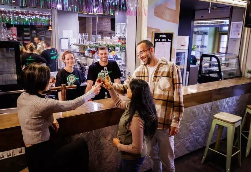 ホテル Yha Melbourne Central