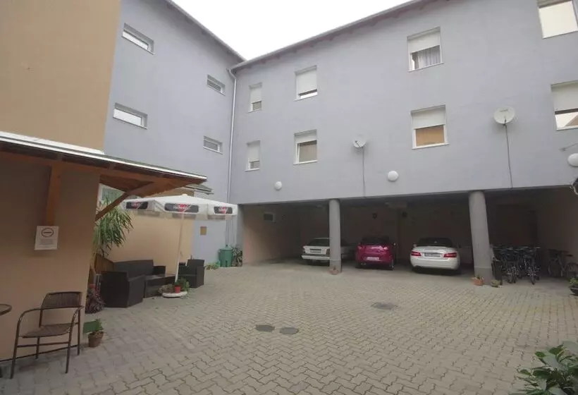 Пансион Vadászkürt Superior