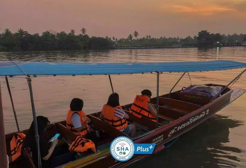 酒店 Baan Amphawa Resort & Spa