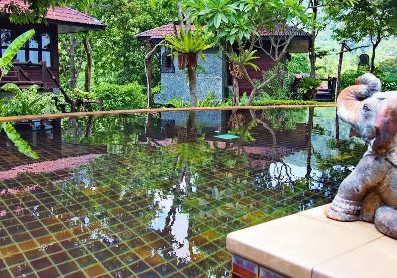 בית מלון כפרי Baan Laanta Resort And Spa