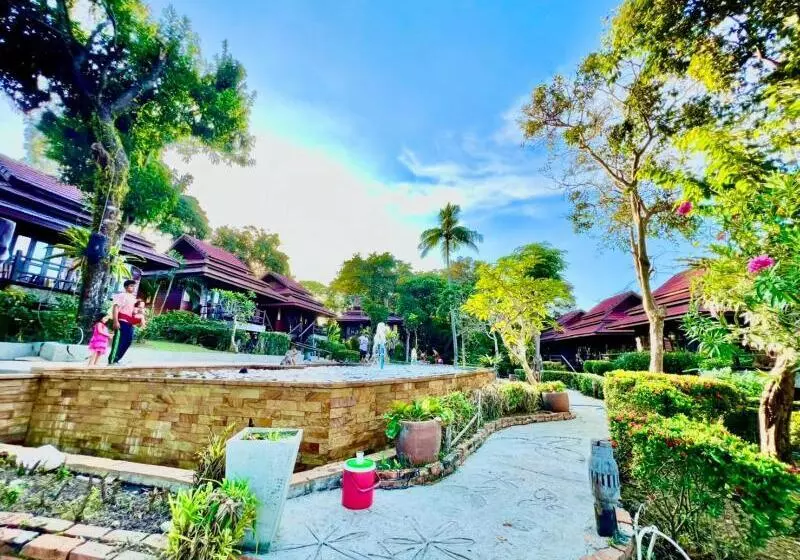 בית מלון כפרי Baan Laanta Resort And Spa