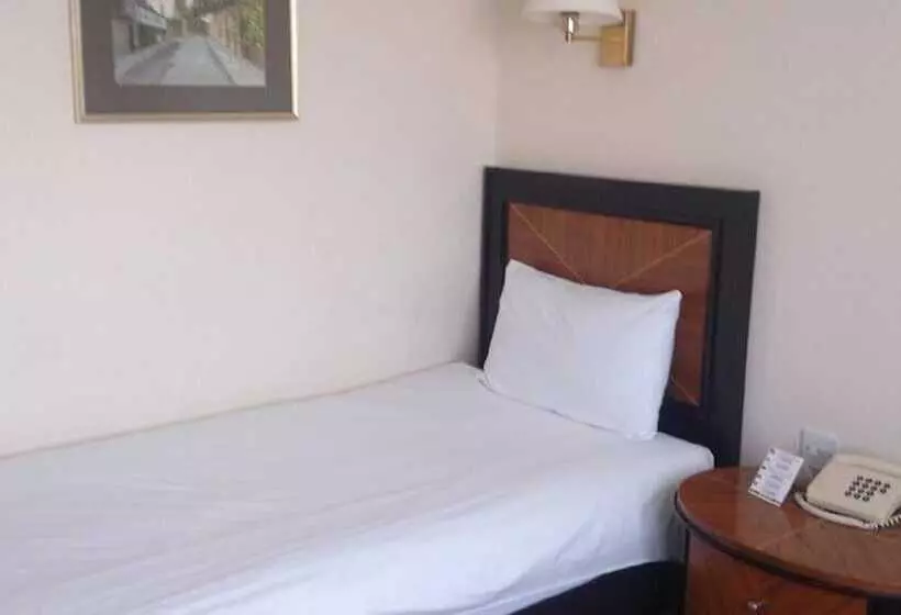 هتل Coventry Hill