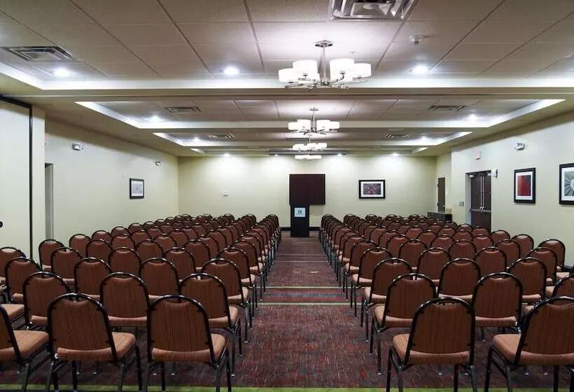 בית מלון כפרי Holiday Inn Birmingham Hoover, An Ihg