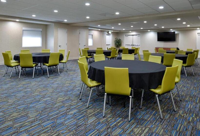 ホテル Holiday Inn Express Lodi, An Ihg