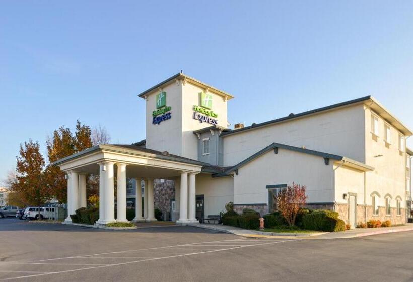 ホテル Holiday Inn Express Lodi, An Ihg