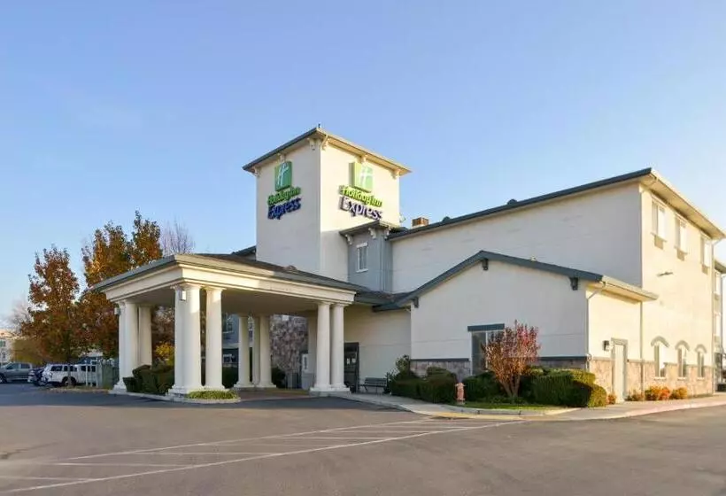 호텔 Holiday Inn Express Lodi, An Ihg