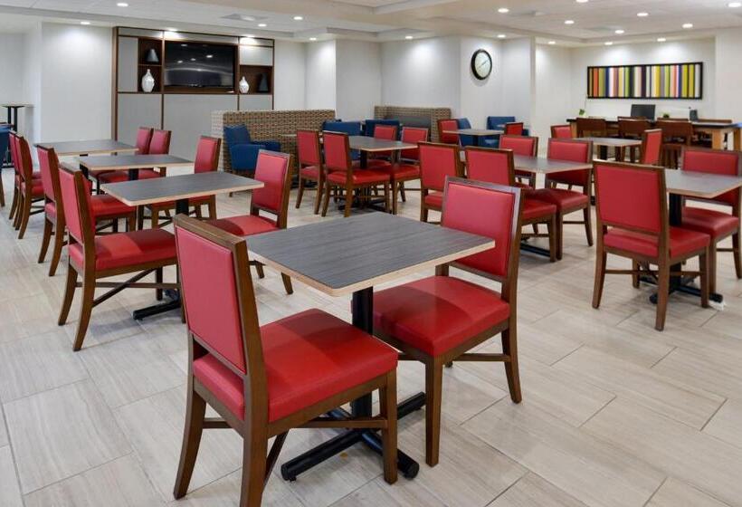 ホテル Holiday Inn Express Lodi, An Ihg