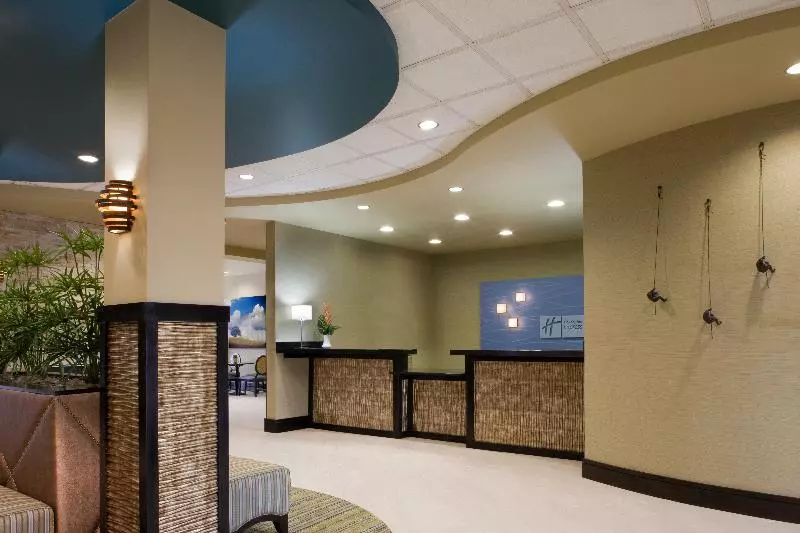 Holiday Inn Express Hotel & Suites Waycross By Ihg