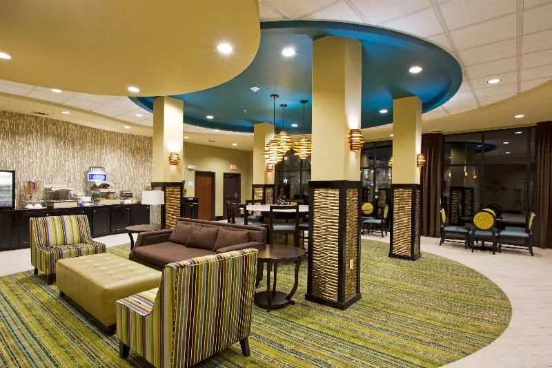 Holiday Inn Express Hotel & Suites Waycross By Ihg