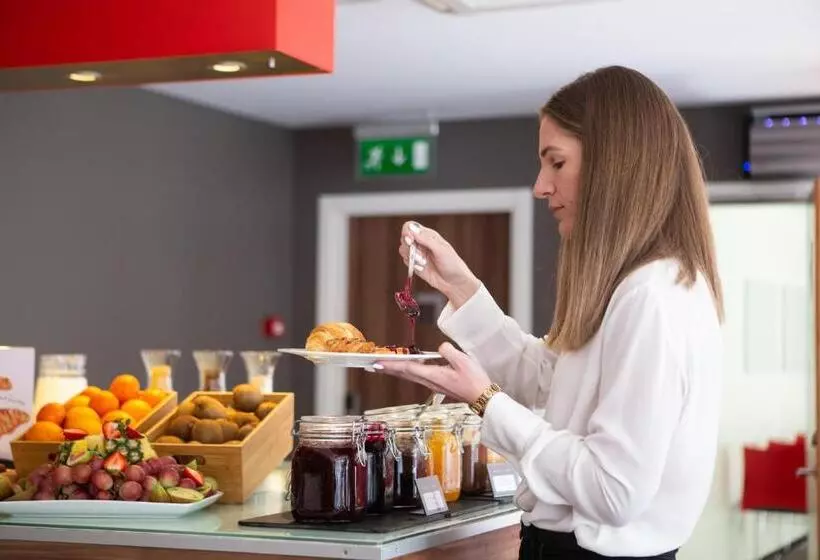 هتل Ibis Kaunas Centre