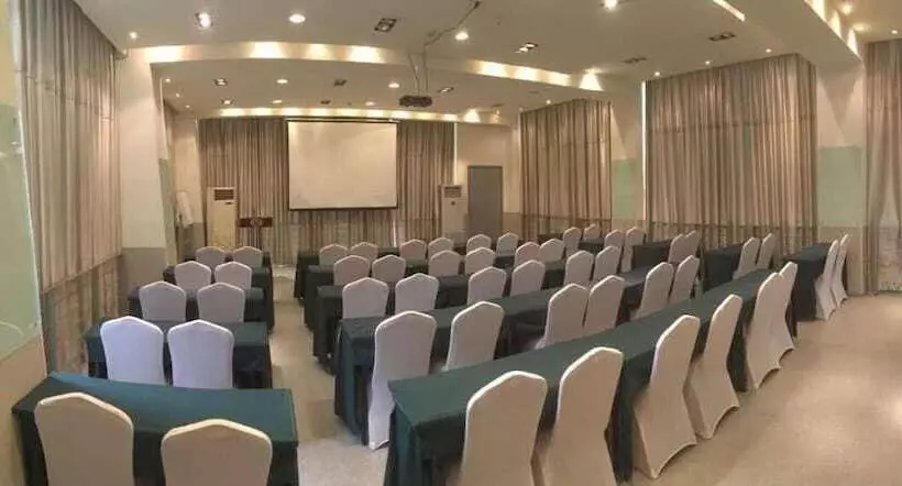 Hotelli Jinjiang Inn   Chengdu Wenshufang