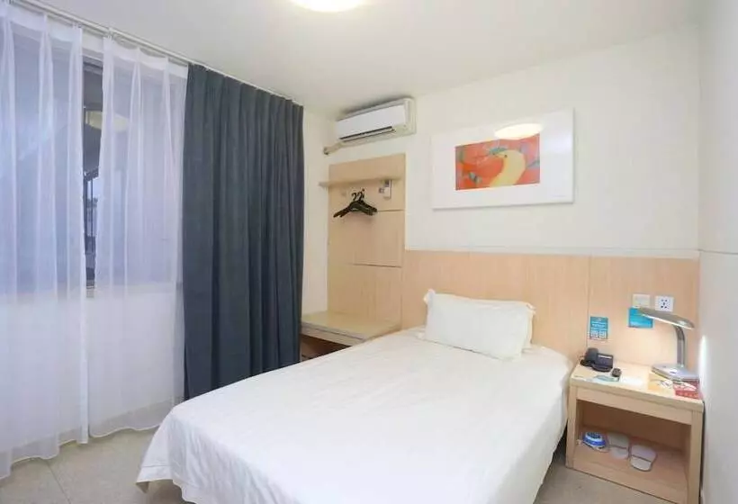 Hotelli Jinjiang Inn   Chengdu Wenshufang