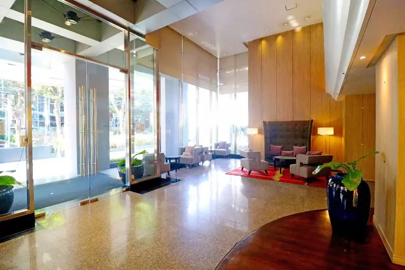 هتل The Quarter Saladaeng By Uhg