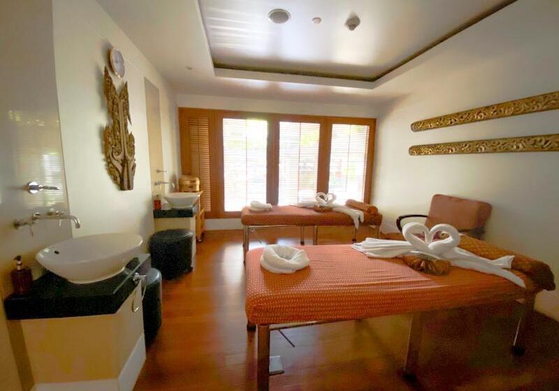 هتل The Quarter Saladaeng By Uhg